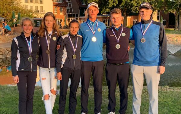 Die Medaillengewinner (v. l.): Pauline Bürgers (Silber), Julia Paschen (Bronze), Antonia Thedens (Gold), Jan Nebe (Gold), Tom Schmanns (Silber) und Miguel Siercke (Bronze)